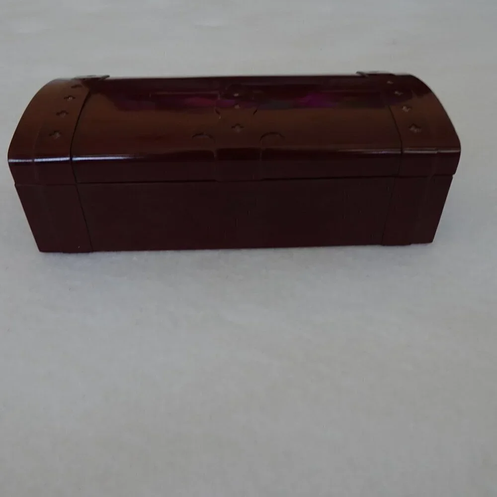 N/A vintage trinket